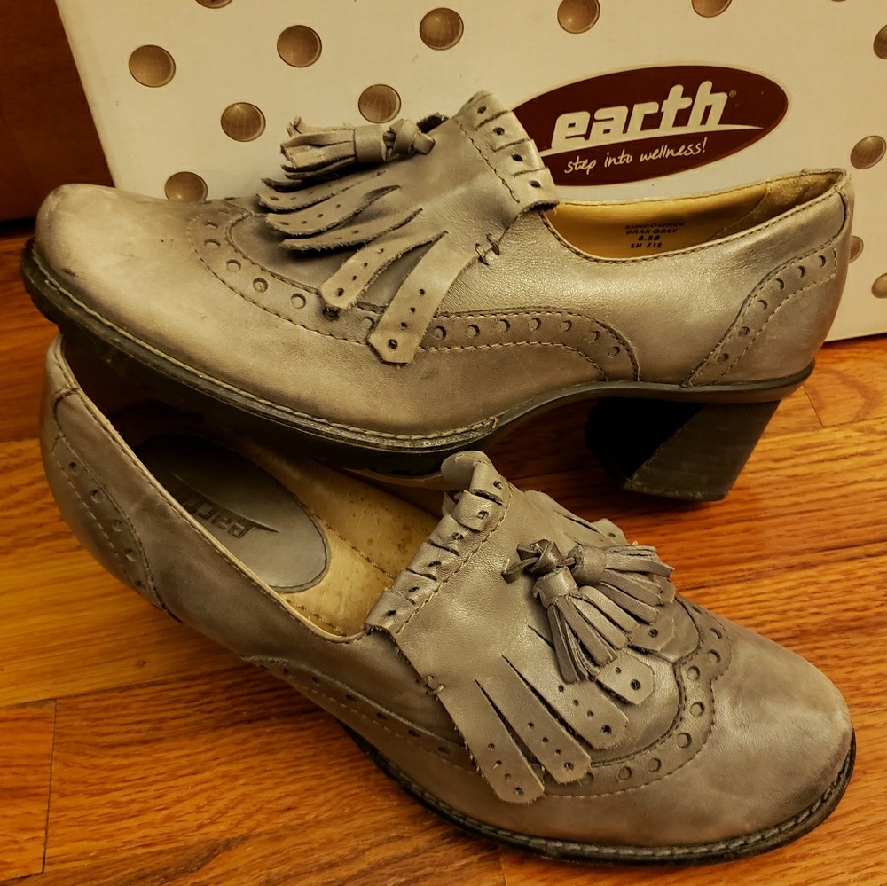 Women's Earth Grey Sundowner Leather Bootie Shoe